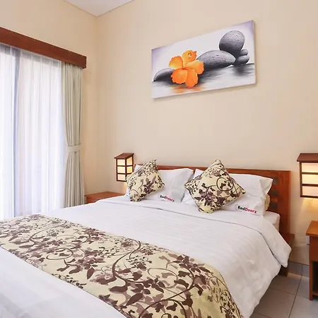 Hotel Reddoorz @ Raya Pantai Berawa